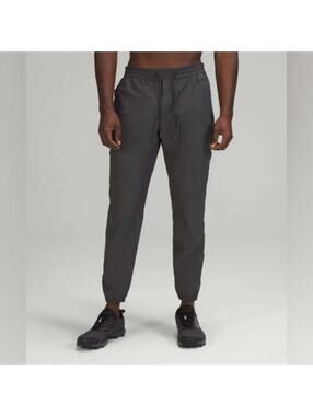 Lululemon License to Train Jogger in Graphite Grey. Men's size XL.